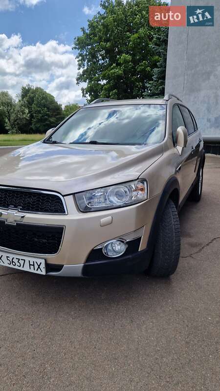 Внедорожник / Кроссовер Chevrolet Captiva 2011 в Ровно