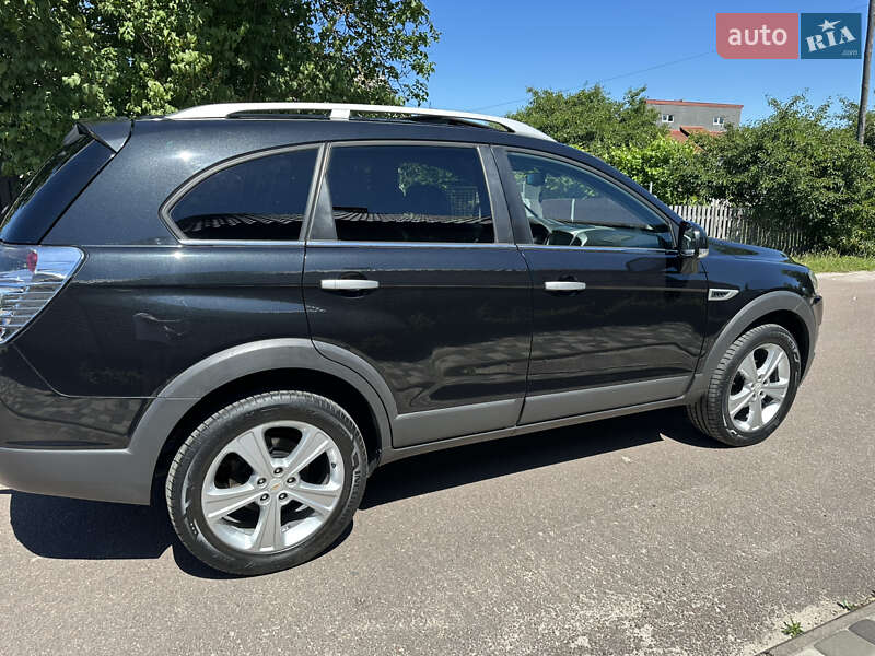 Позашляховик / Кросовер Chevrolet Captiva 2012 в Житомирі