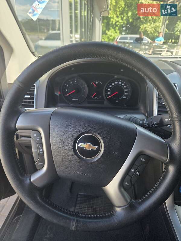 Внедорожник / Кроссовер Chevrolet Captiva 2011 в Киеве