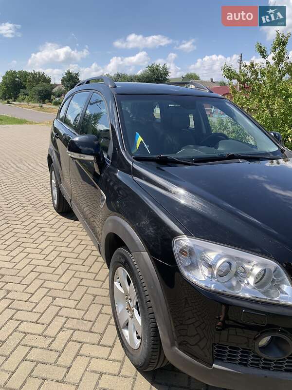 Позашляховик / Кросовер Chevrolet Captiva 2008 в Рівному