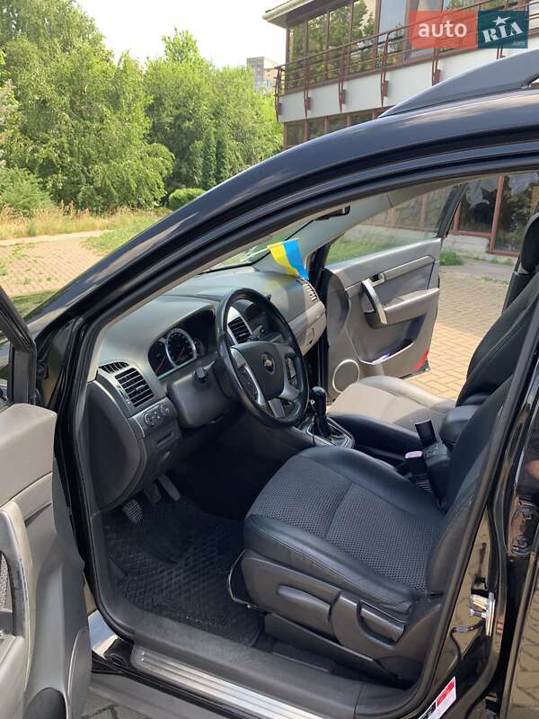 Позашляховик / Кросовер Chevrolet Captiva 2008 в Рівному