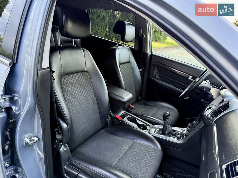 Внедорожник / Кроссовер Chevrolet Captiva 2014 в Дубно
