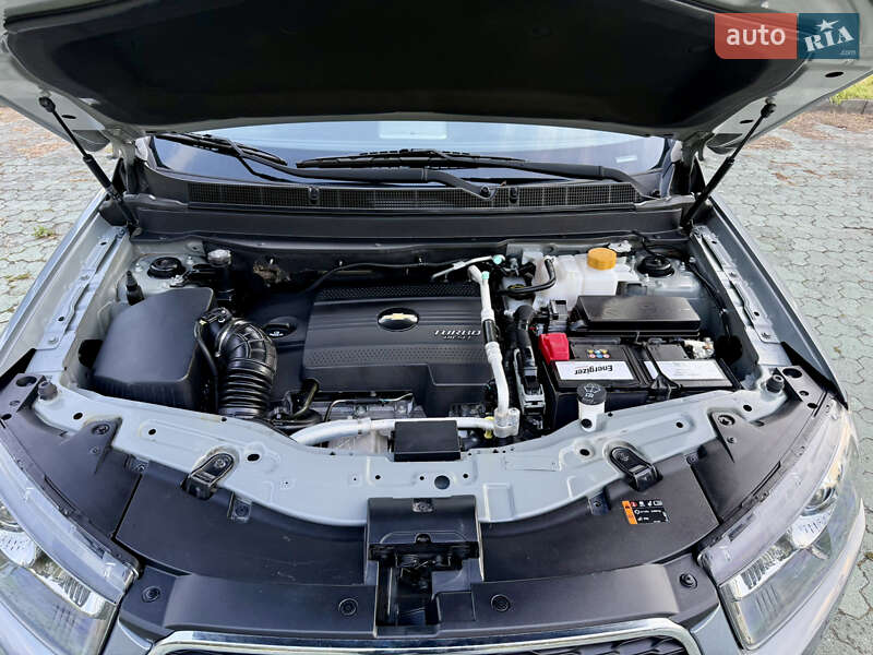 Внедорожник / Кроссовер Chevrolet Captiva 2014 в Дубно