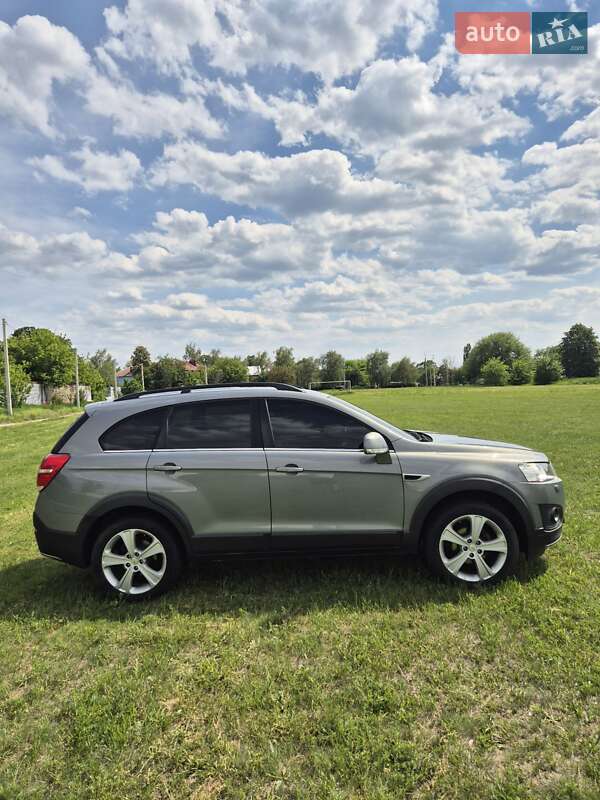 Внедорожник / Кроссовер Chevrolet Captiva 2013 в Харькове