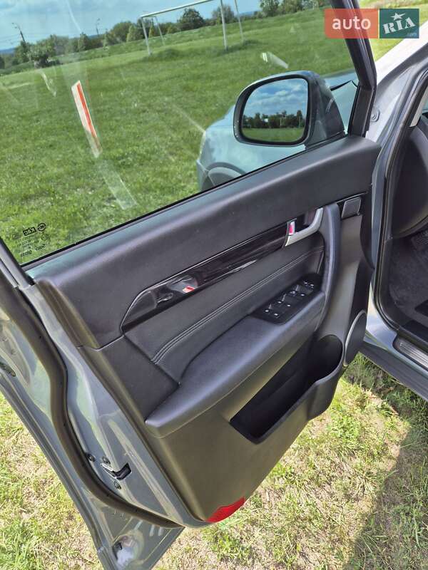 Внедорожник / Кроссовер Chevrolet Captiva 2013 в Харькове