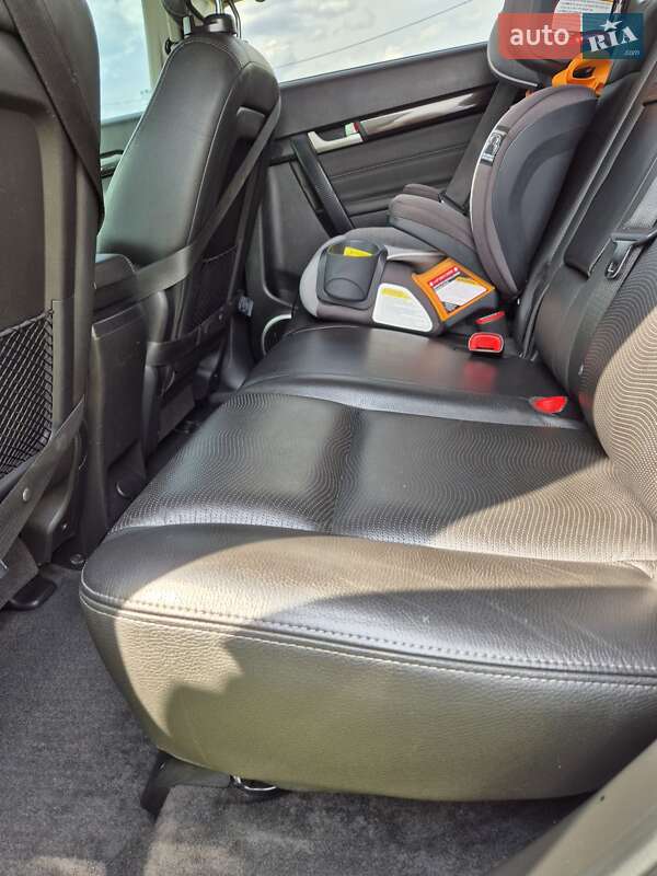 Внедорожник / Кроссовер Chevrolet Captiva 2013 в Харькове