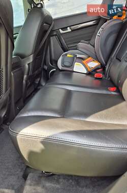 Внедорожник / Кроссовер Chevrolet Captiva 2013 в 