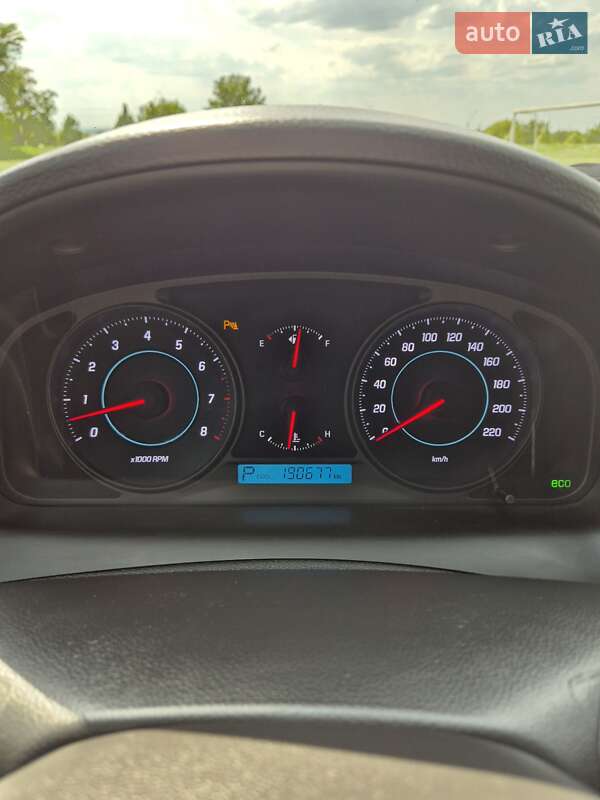 Внедорожник / Кроссовер Chevrolet Captiva 2013 в Харькове