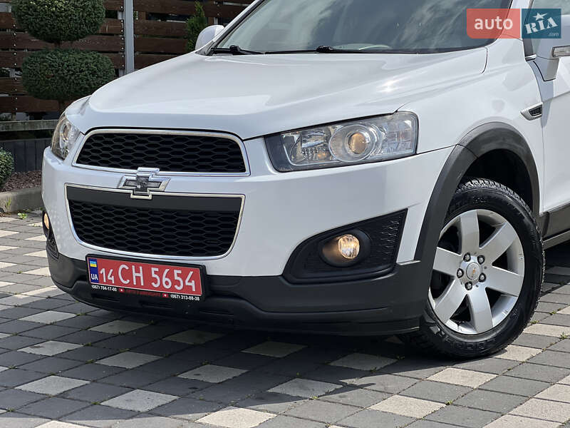 Позашляховик / Кросовер Chevrolet Captiva 2014 в Львові