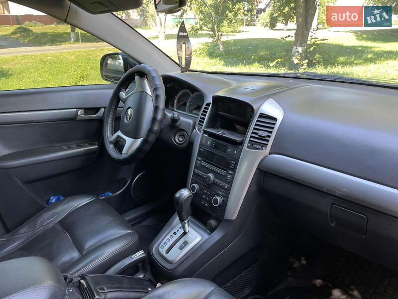 Внедорожник / Кроссовер Chevrolet Captiva 2008 в Ромнах