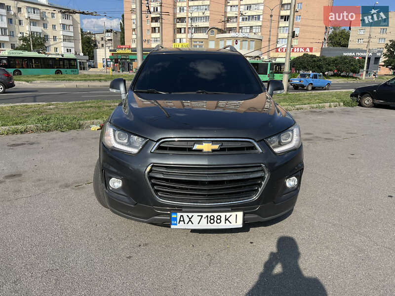 Внедорожник / Кроссовер Chevrolet Captiva 2016 в Харькове