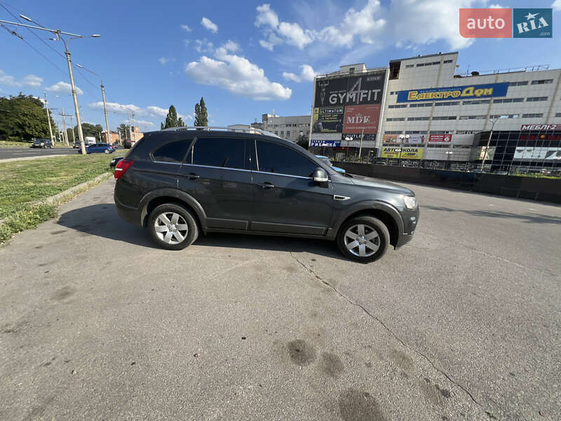 Внедорожник / Кроссовер Chevrolet Captiva 2016 в Харькове