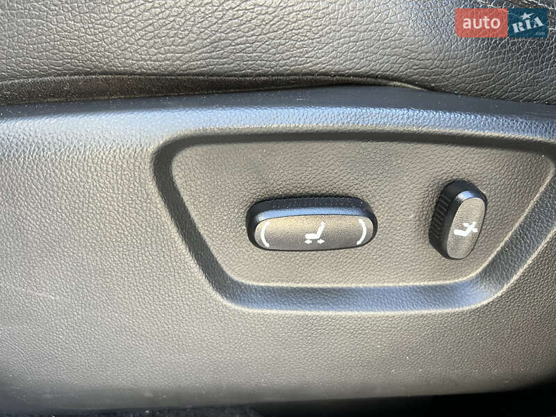 Внедорожник / Кроссовер Chevrolet Captiva 2014 в Житомире