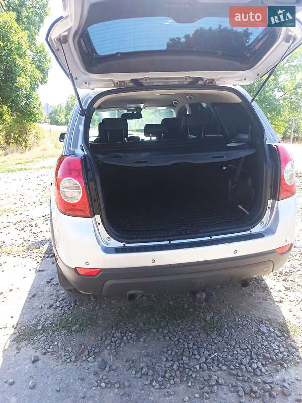 Внедорожник / Кроссовер Chevrolet Captiva 2008 в Захарьевке