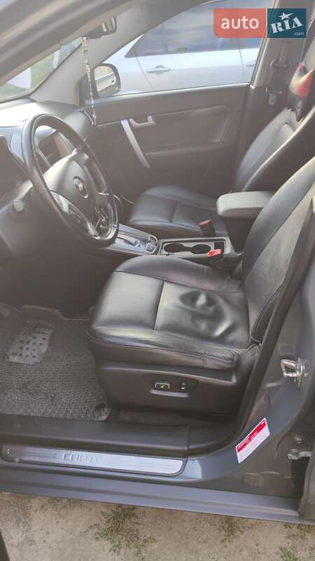 Внедорожник / Кроссовер Chevrolet Captiva 2011 в Золочеве фото 15 Внедорожник / Кроссовер Chevrolet Captiva 2011 в Золочеве