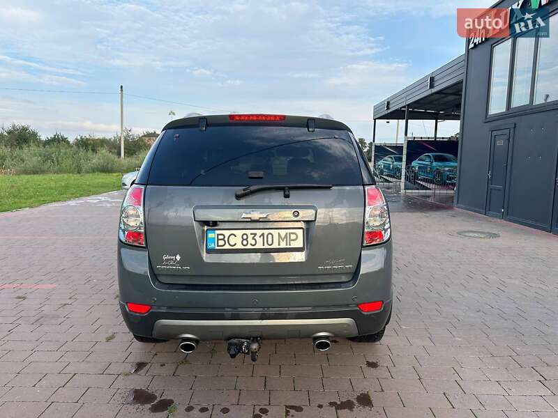 Позашляховик / Кросовер Chevrolet Captiva 2011 в Миколаєві