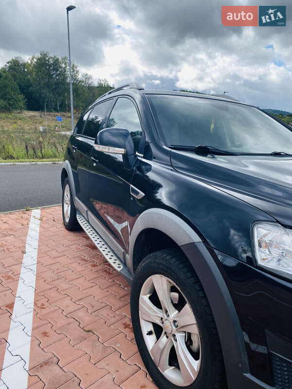 Позашляховик / Кросовер Chevrolet Captiva 2012 в Тячеві фото 3 Позашляховик / Кросовер Chevrolet Captiva 2012 в Тячеві