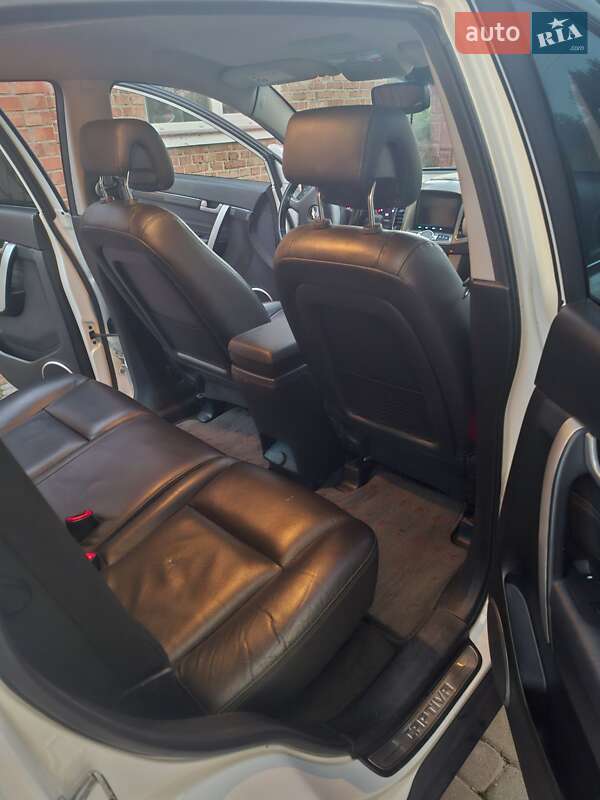Позашляховик / Кросовер Chevrolet Captiva 2013 в Львові