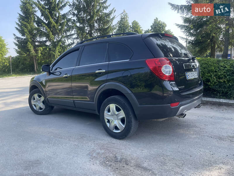 Внедорожник / Кроссовер Chevrolet Captiva 2009 в Збараже