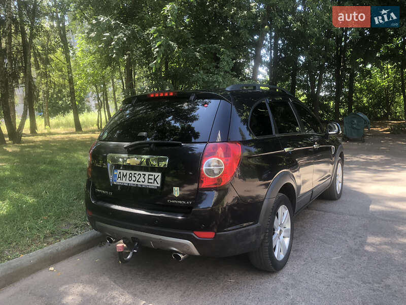 Позашляховик / Кросовер Chevrolet Captiva 2010 в Житомирі