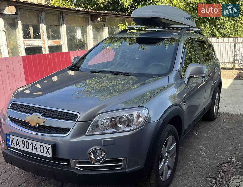 Внедорожник / Кроссовер Chevrolet Captiva 2010 в Петропавловской Борщаговке фото 2 Внедорожник / Кроссовер Chevrolet Captiva 2010 в Петропавловской Борщаговке