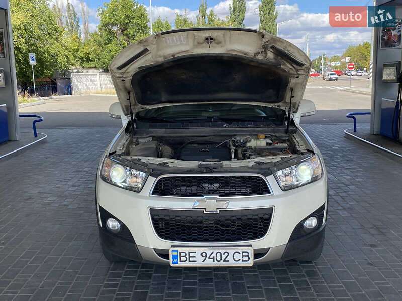 Позашляховик / Кросовер Chevrolet Captiva 2012 в Миколаєві