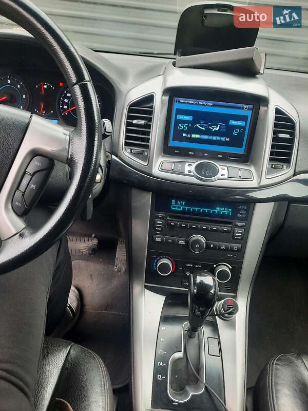 Позашляховик / Кросовер Chevrolet Captiva 2011 в Ковелі