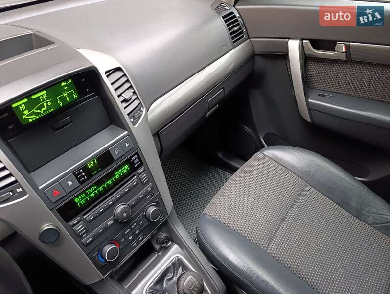 Внедорожник / Кроссовер Chevrolet Captiva 2010 в Хмельницком