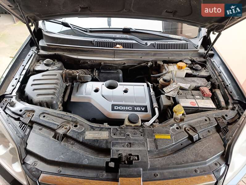 Внедорожник / Кроссовер Chevrolet Captiva 2010 в Хмельницком