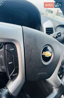 Внедорожник / Кроссовер Chevrolet Captiva 2010 в 