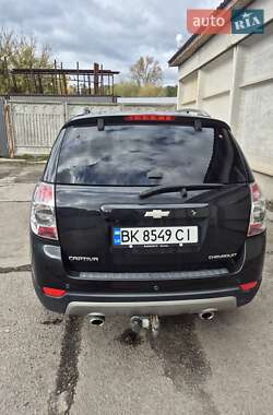 Позашляховик / Кросовер Chevrolet Captiva 2011 в 