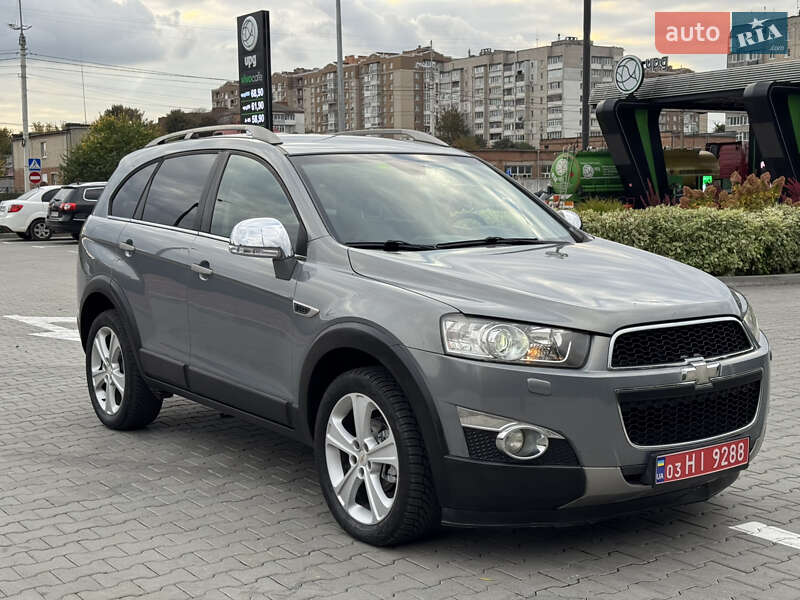 Внедорожник / Кроссовер Chevrolet Captiva 2011 в Хмельницком