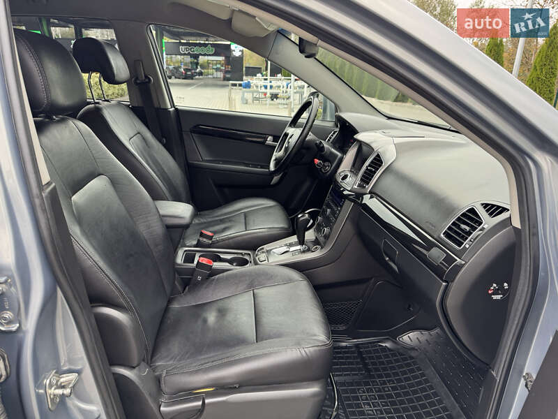Внедорожник / Кроссовер Chevrolet Captiva 2011 в Хмельницком