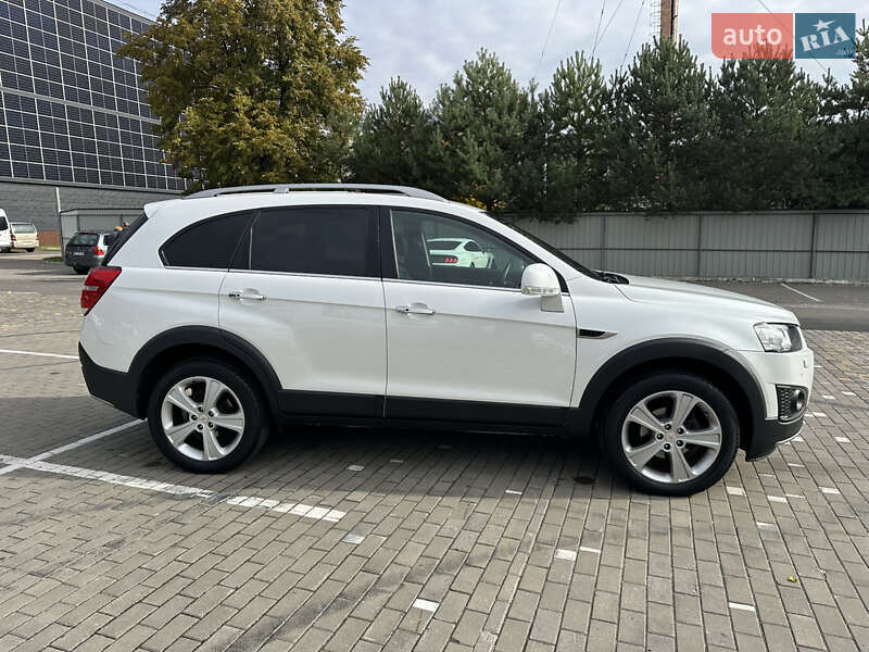 Внедорожник / Кроссовер Chevrolet Captiva 2014 в Луцке