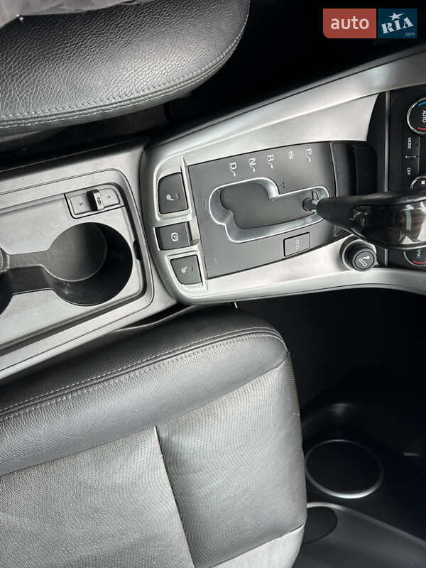 Внедорожник / Кроссовер Chevrolet Captiva 2014 в Луцке