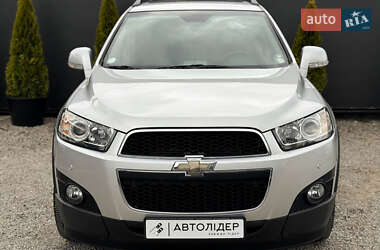 Позашляховик / Кросовер Chevrolet Captiva 2012 в 