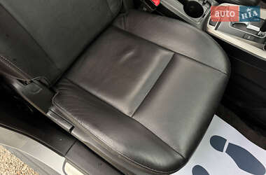 Позашляховик / Кросовер Chevrolet Captiva 2012 в 