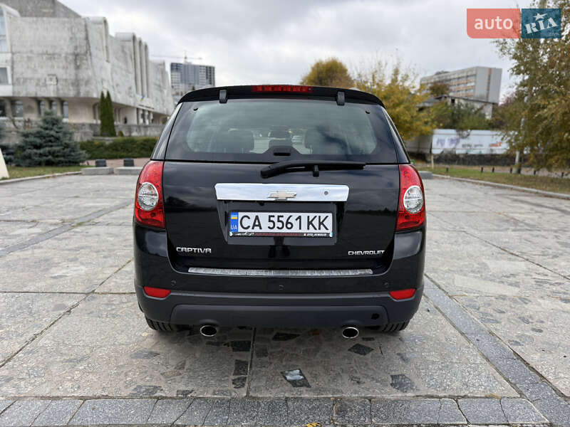 Позашляховик / Кросовер Chevrolet Captiva 2012 в Києві