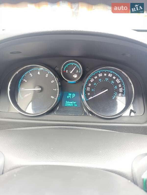 Внедорожник / Кроссовер Chevrolet Captiva 2013 в Ровно