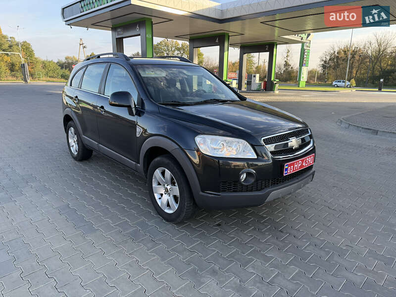 Позашляховик / Кросовер Chevrolet Captiva 2009 в Луцьку фото 3 Позашляховик / Кросовер Chevrolet Captiva 2009 в Луцьку