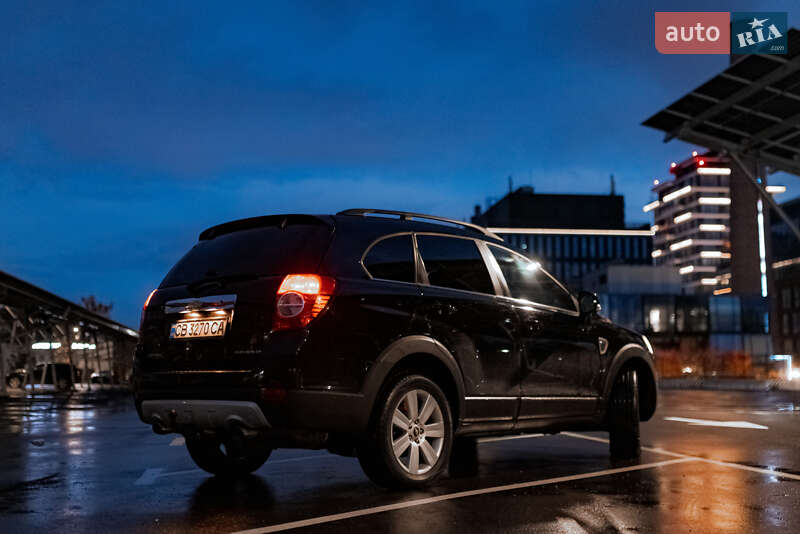 Позашляховик / Кросовер Chevrolet Captiva 2008 в Києві
