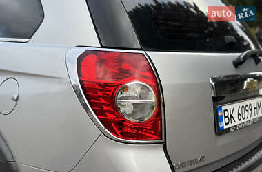 Внедорожник / Кроссовер Chevrolet Captiva 2009 в 
