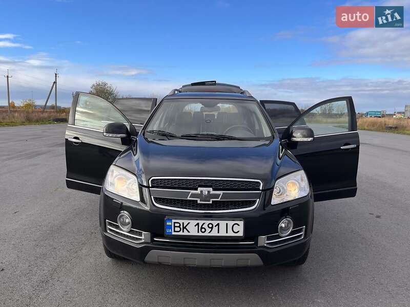 Позашляховик / Кросовер Chevrolet Captiva 2009 в Радивиліві фото Позашляховик / Кросовер Chevrolet Captiva 2009 в Радивиліві