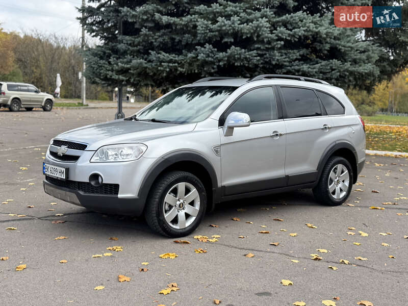 Позашляховик / Кросовер Chevrolet Captiva 2009 в Рівному фото 3 Позашляховик / Кросовер Chevrolet Captiva 2009 в Рівному