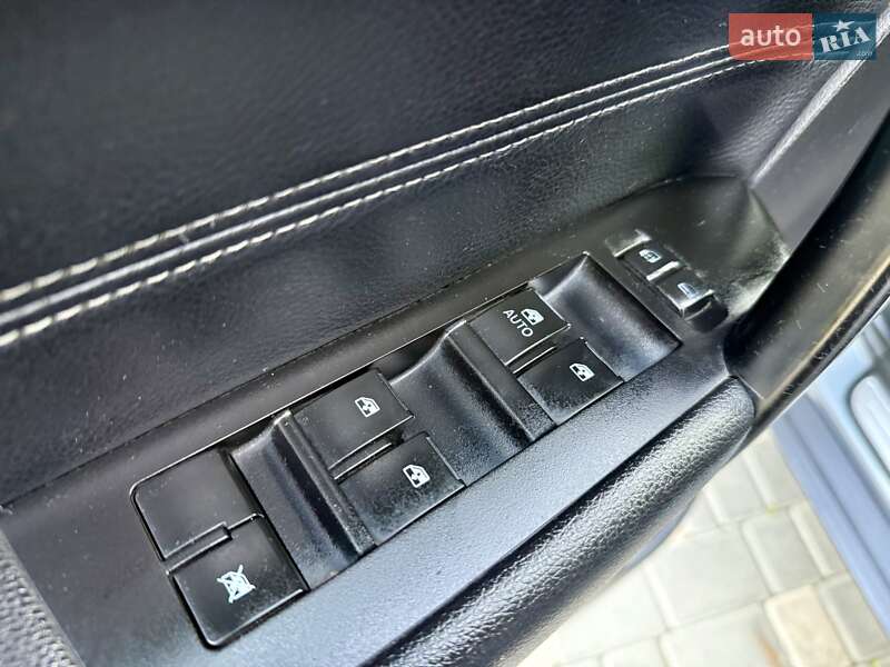 Позашляховик / Кросовер Chevrolet Captiva 2014 в Одесі фото 28 Позашляховик / Кросовер Chevrolet Captiva 2014 в Одесі