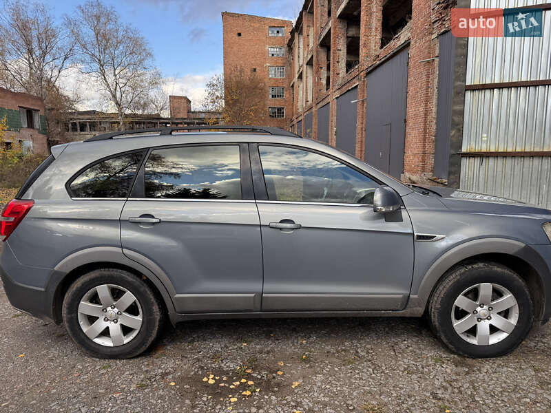 Внедорожник / Кроссовер Chevrolet Captiva 2013 в Полтаве фото 6 Внедорожник / Кроссовер Chevrolet Captiva 2013 в Полтаве