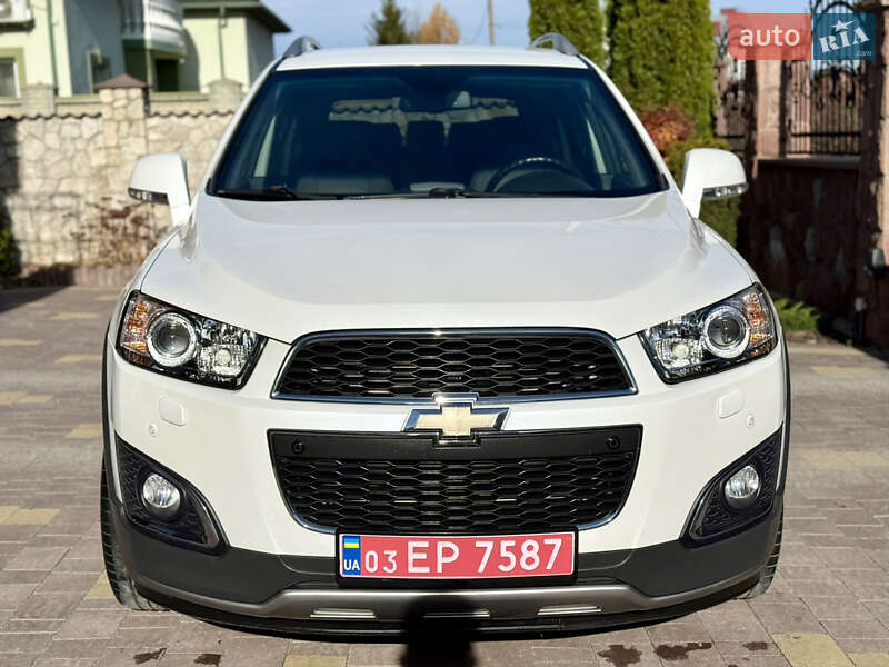 Внедорожник / Кроссовер Chevrolet Captiva 2014 в Тернополе