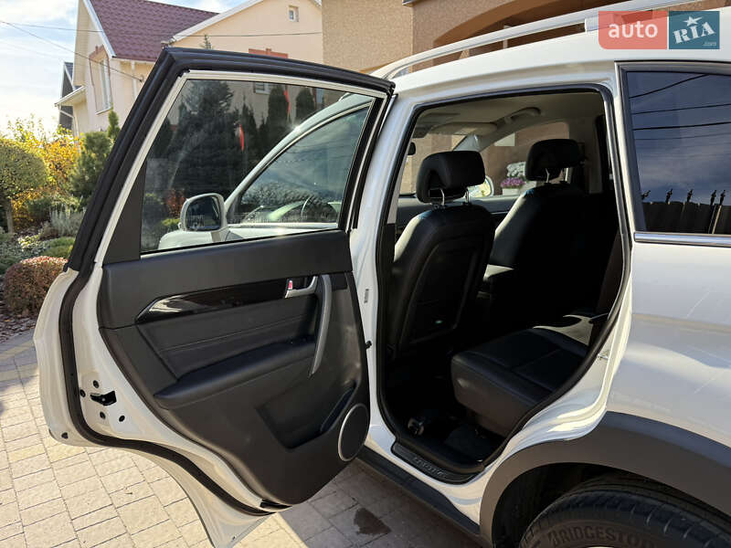 Внедорожник / Кроссовер Chevrolet Captiva 2014 в Тернополе