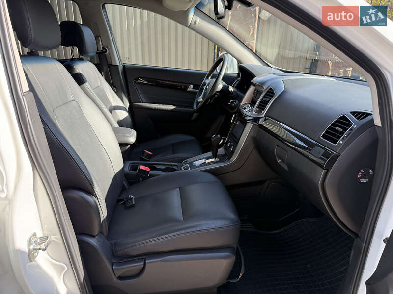 Внедорожник / Кроссовер Chevrolet Captiva 2014 в Тернополе