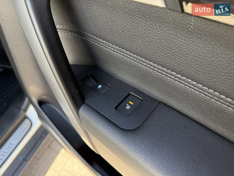 Внедорожник / Кроссовер Chevrolet Captiva 2014 в Тернополе